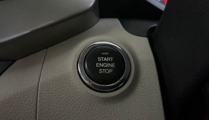 2019 Mahindra XUV300 W8 (O) 1.2 PETROL, Petrol, Manual, 75,045 km, Keyless Start/ Stop Button