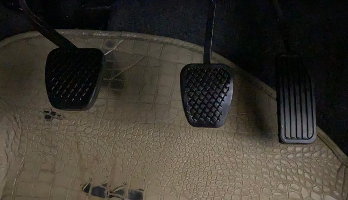 2015 Honda Amaze 1.2L I-VTEC S, Petrol, Manual, 61,393 km, Pedals