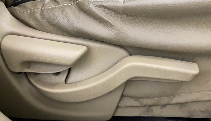 2015 Honda Amaze 1.2L I-VTEC S, Petrol, Manual, 61,393 km, Driver Side Adjustment Panel