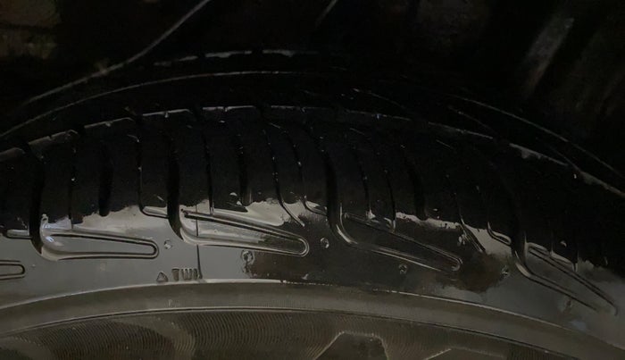 2015 Honda Amaze 1.2L I-VTEC S, Petrol, Manual, 61,393 km, Left Rear Tyre Tread
