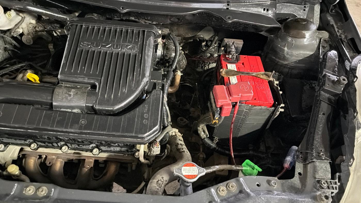 2016 Maruti Swift LXI (O), Petrol, Manual, 75,404 km, Engine View - Left