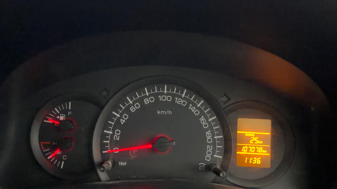 2017 Maruti Swift Dzire LXI, Petrol, Manual, 1,07,069 km, Odometer Image