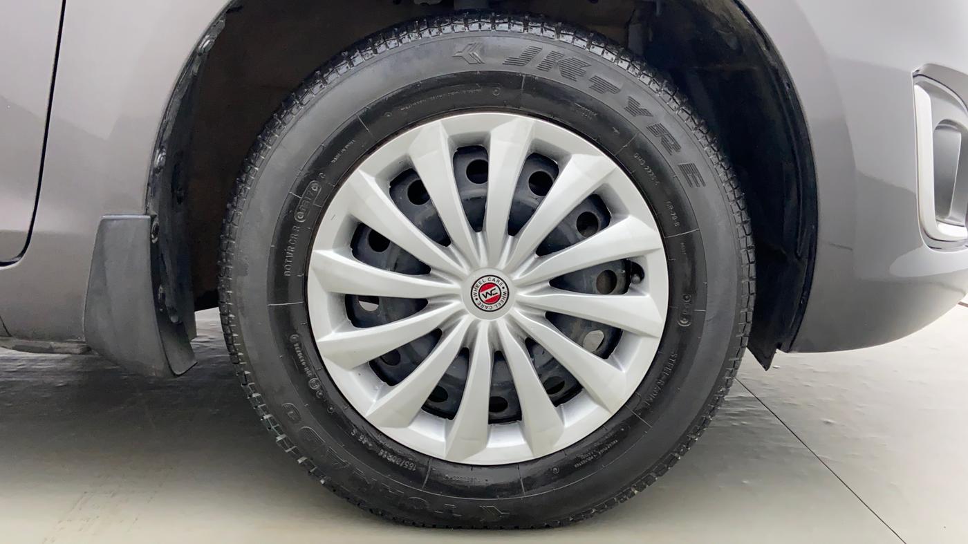 2017 Maruti Swift VXI OPT, Petrol, Manual, 16,759 km, Right Front Tyre