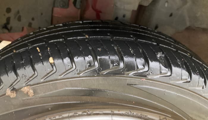 2016 Renault Kwid RXT 0.8, Petrol, Manual, 56,205 km, Left Front Tyre Tread