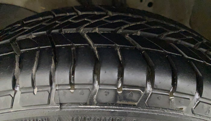 2017 Honda Amaze 1.2 EMT I VTEC, Petrol, Manual, 74,577 km, Right Rear Tyre Tread