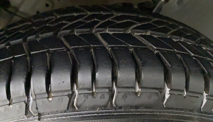 2017 Honda Amaze 1.2 EMT I VTEC, Petrol, Manual, 74,577 km, Left Front Tyre Tread