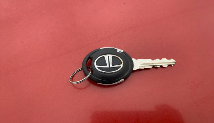2019 Tata Tiago XT PETROL, Petrol, Manual, 86,264 km, Key Close Up