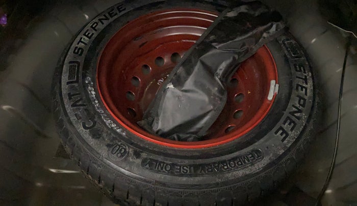 2024 Renault Kwid RXT 1.0 AMT, Petrol, Automatic, 15,103 km, Spare Tyre