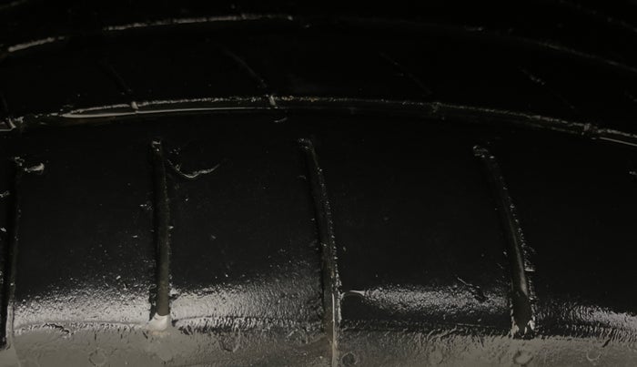 2015 Hyundai Elite i20 ASTA 1.4 CRDI, Diesel, Manual, 91,831 km, Right Front Tyre Tread