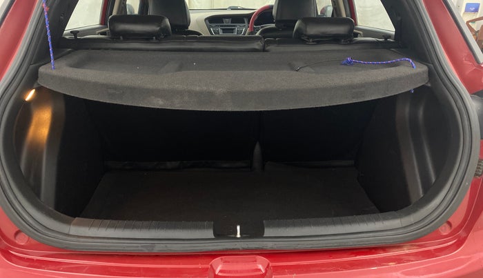 2015 Hyundai Elite i20 ASTA 1.4 CRDI, Diesel, Manual, 91,831 km, Boot Inside