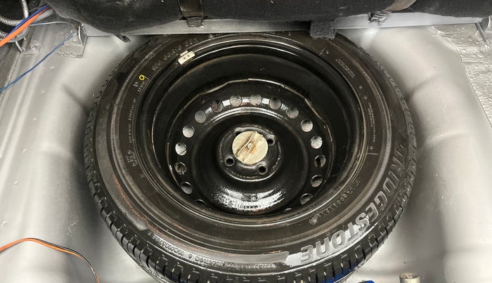 2018 Hyundai Verna 1.6 VTVT SX O, CNG, Manual, 57,181 km, Spare Tyre