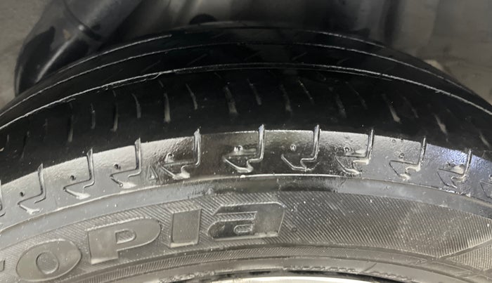 2018 Hyundai Verna 1.6 VTVT SX O, CNG, Manual, 57,181 km, Left Rear Tyre Tread