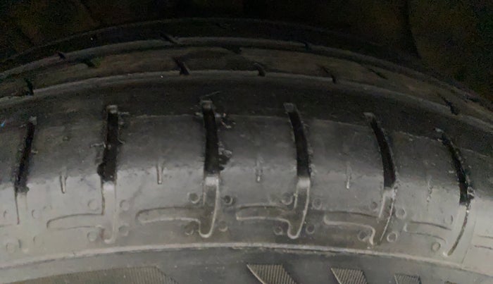 2020 Hyundai AURA S 1.2 CNG, CNG, Manual, 43,410 km, Left Rear Tyre Tread