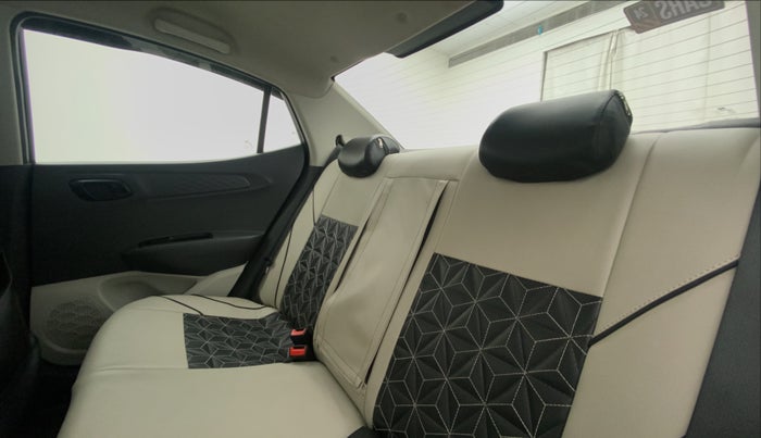2020 Hyundai AURA S 1.2 CNG, CNG, Manual, 43,410 km, Right Side Rear Door Cabin