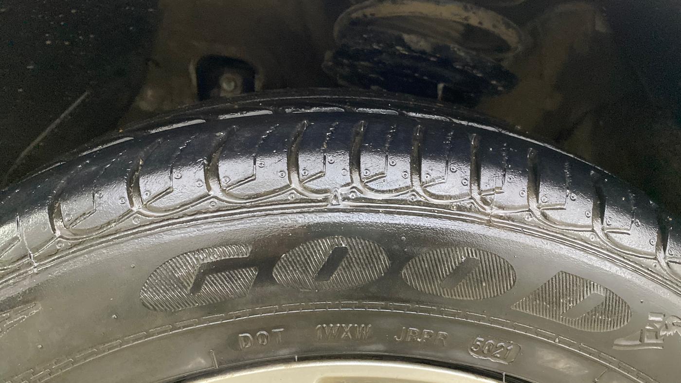 2013 Hyundai New Elantra 1.8 SX AT VTVT, Petrol, Automatic, 39,436 km, Left Front Tyre Tread