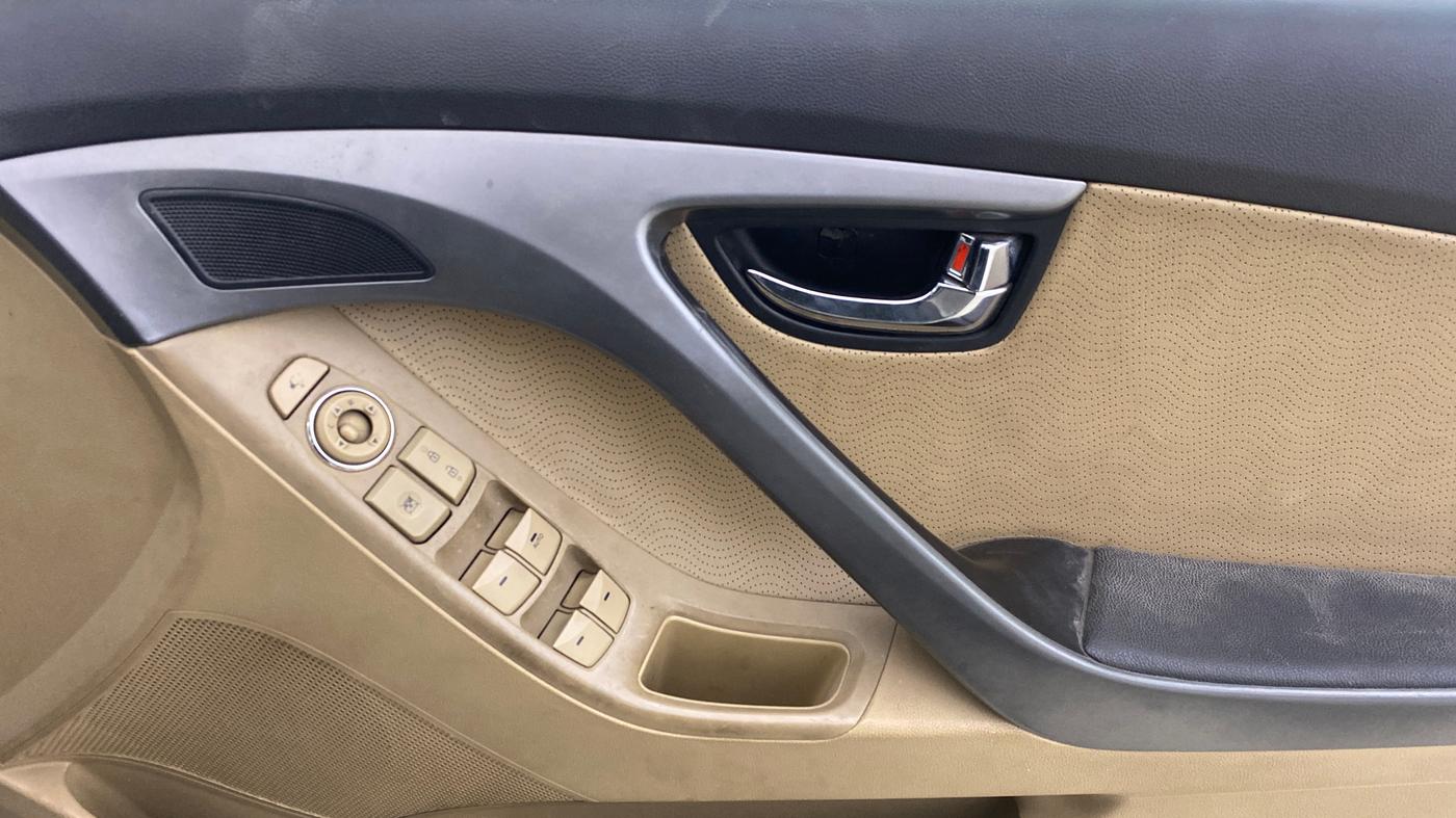 2013 Hyundai New Elantra 1.8 SX AT VTVT, Petrol, Automatic, 39,436 km, Driver Side Door Panels Control