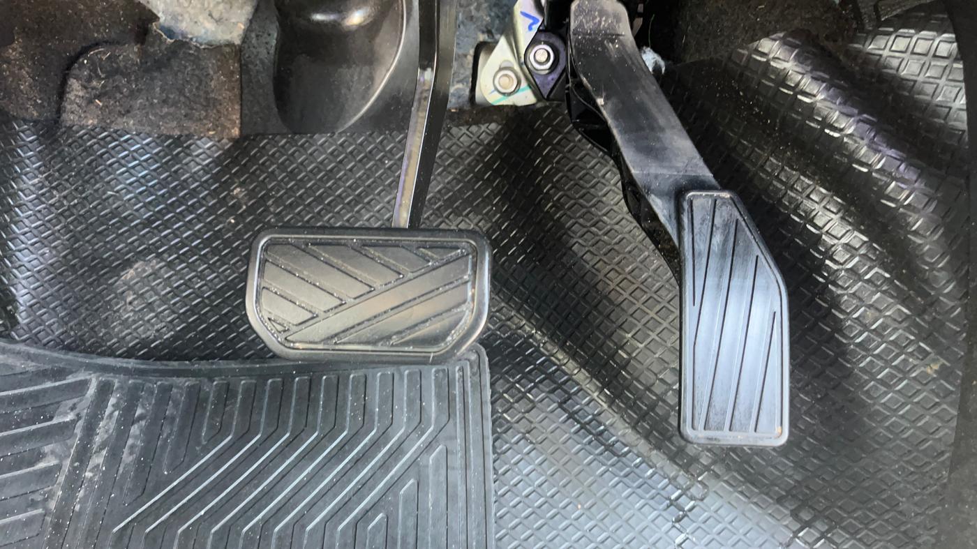 2019 Maruti S PRESSO VXI PLUS AMT, Petrol, Automatic, 31,031 km, Pedals