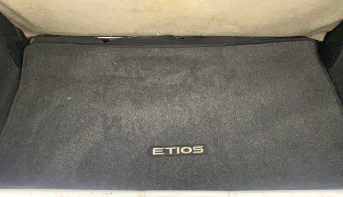 2015 Toyota Etios Liva G, Petrol, Manual, 38,768 km, Boot Inside