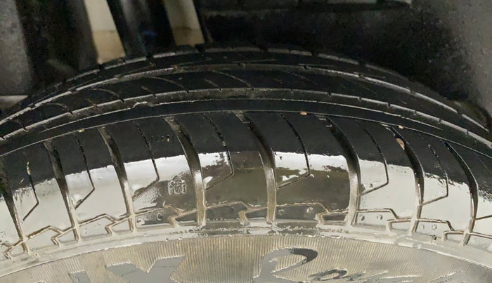 2021 Maruti Dzire VXI, Petrol, Manual, 13,033 km, Right Rear Tyre Tread