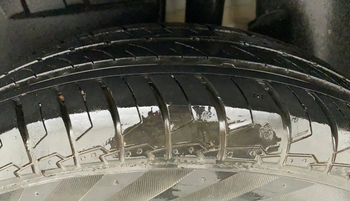 2021 Maruti Dzire VXI, Petrol, Manual, 13,033 km, Left Rear Tyre Tread
