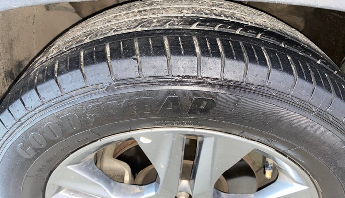 2022 KIA SELTOS  HTX IVT G, Petrol, Automatic, 42,145 km, Left Front Tyre Tread