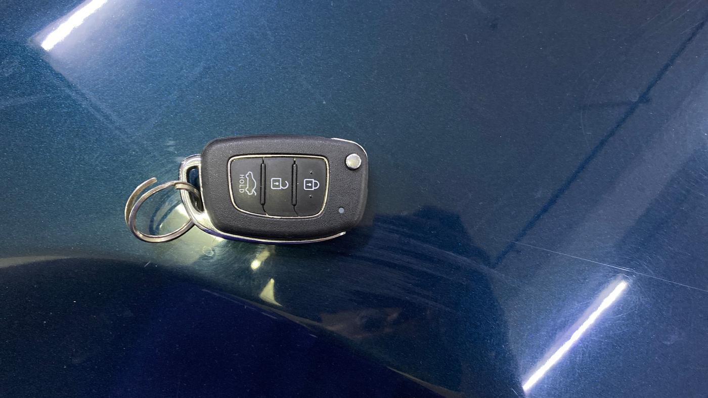 2025 Hyundai GRAND I10 NIOS MAGNA 1.2 KAPPA VTVT, Petrol, Manual, 2,243 km, Key Close Up