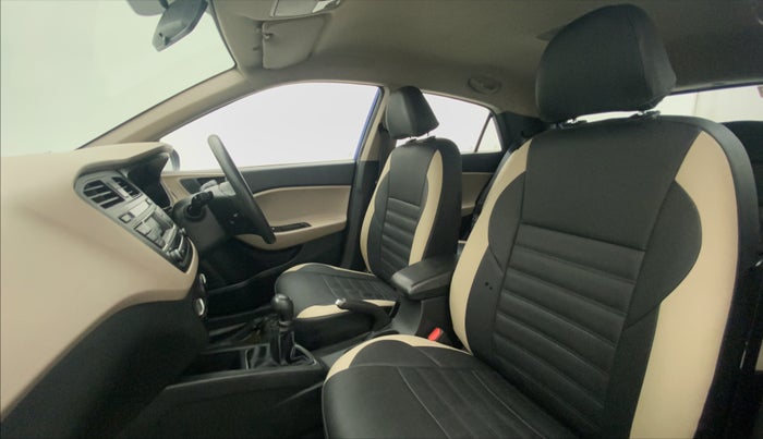 2015 Hyundai Elite i20 MAGNA 1.2, CNG, Manual, 50,166 km, Right Side Front Door Cabin