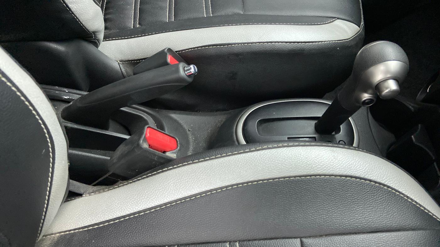 2018 Nissan Micra XL (O) CVT, Petrol, Automatic, 36,874 km, Gear Lever