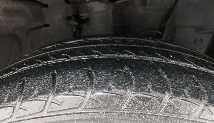 2018 Nissan Micra XL (O) CVT, Petrol, Automatic, 36,874 km, Right Front Tyre Tread