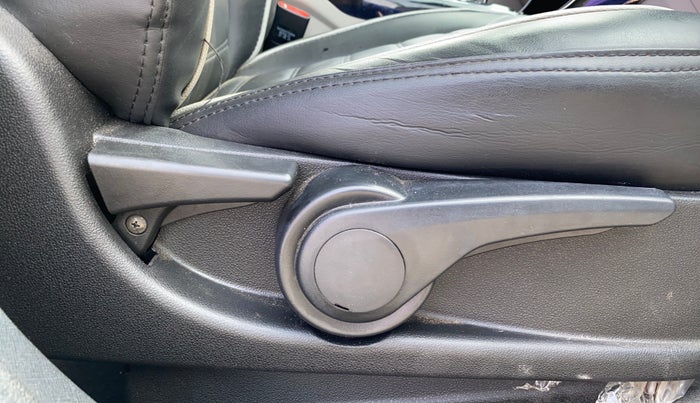 2021 Tata NEXON XZA PLUS SUNROOF PETROL, Petrol, Automatic, 31,729 km, Driver Side Adjustment Panel