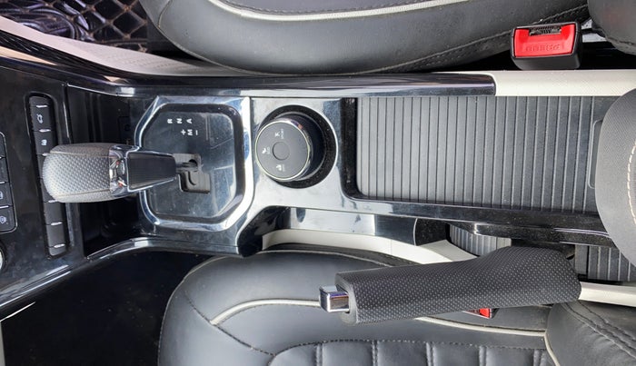 2021 Tata NEXON XZA PLUS SUNROOF PETROL, Petrol, Automatic, 31,729 km, Gear Lever