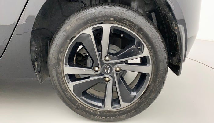 2022 Tata ALTROZ XZ PLUS PETROL DARK EDITION, Petrol, Manual, 30,801 km, Left Rear Wheel