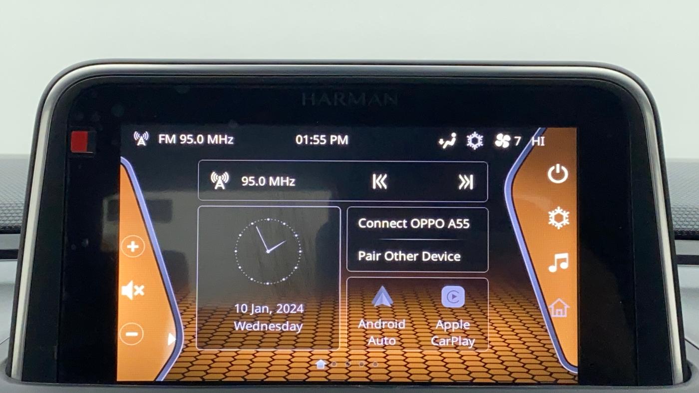 2022 Tata ALTROZ XZ PLUS PETROL DARK EDITION, Petrol, Manual, 30,801 km, Infotainment System
