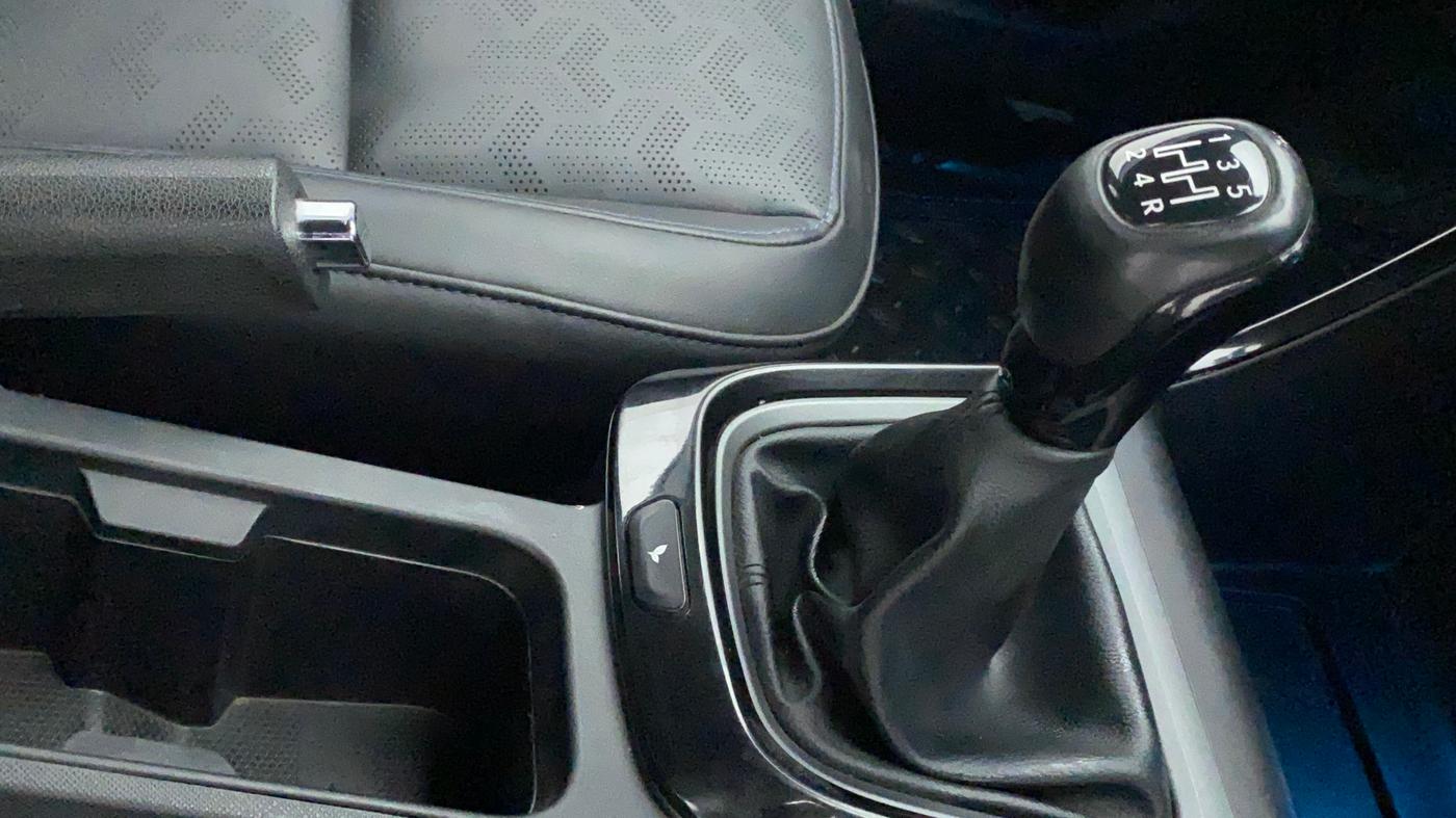 2022 Tata ALTROZ XZ PLUS PETROL DARK EDITION, Petrol, Manual, 30,801 km, Gear Lever