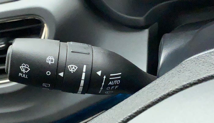 2022 Tata ALTROZ XZ PLUS PETROL DARK EDITION, Petrol, Manual, 30,801 km, Rain Sensing Wipers