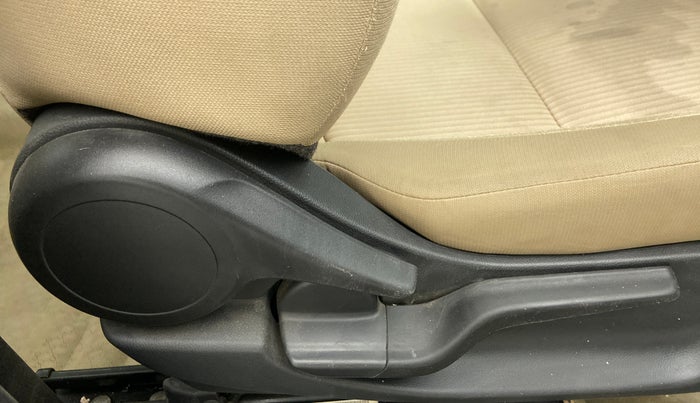 2020 Honda Amaze 1.2 V CVT I VTEC, Petrol, Automatic, 23,928 km, Driver Side Adjustment Panel