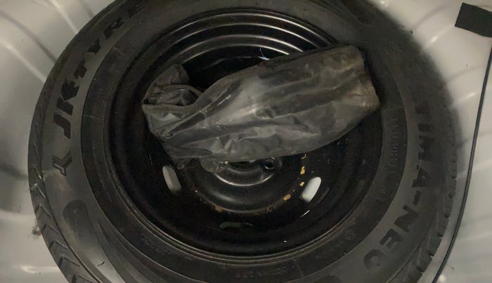 2019 Renault Kwid RXT 1.0 AMT (O), Petrol, Automatic, 33,271 km, Spare Tyre