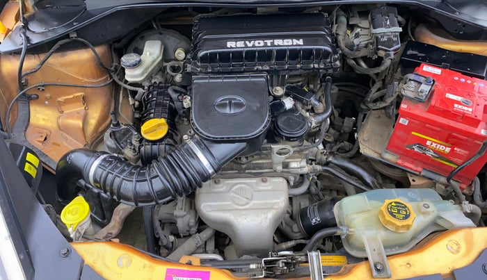 2017 Tata Tiago XT PETROL, Petrol, Manual, 49,528 km, Engine View - Right