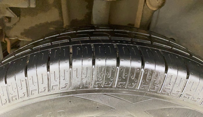 2017 Tata Tiago XT PETROL, Petrol, Manual, 49,528 km, Right Rear Tyre Tread