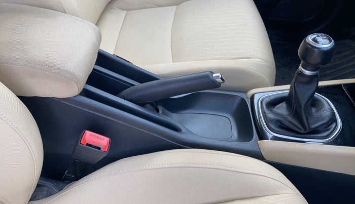 2021 Honda City 1.5L I-VTEC V MT 5TH GEN, Petrol, Manual, 18,470 km, Gear Lever