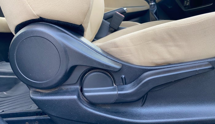 2021 Honda City 1.5L I-VTEC V MT 5TH GEN, Petrol, Manual, 18,470 km, Driver Side Adjustment Panel