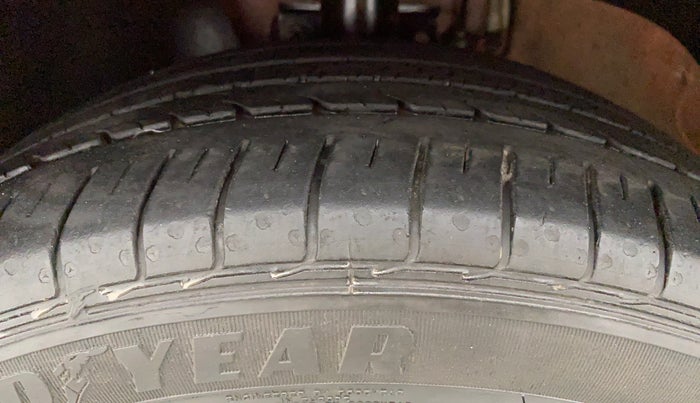 2019 Volkswagen Polo GT TSI 1.2 PETROL AT, Petrol, Automatic, 25,628 km, Left Front Tyre Tread