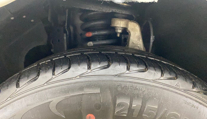 2019 Mahindra MARAZZO M4 8 STR, Diesel, Manual, 73,866 km, Left Front Tyre Tread