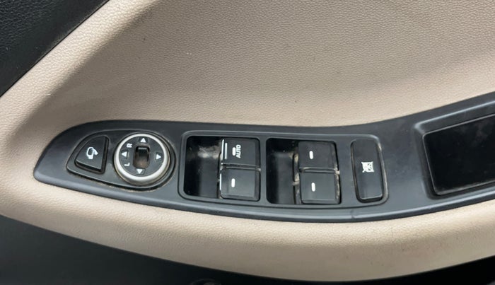 2015 Hyundai Elite i20 ASTA 1.2, Petrol, Manual, 79,552 km, Driver Side Door Panels Control