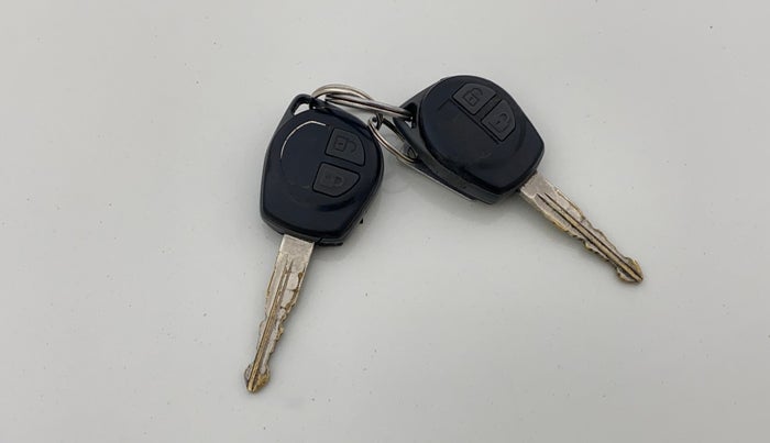 2012 Maruti Swift VXI, Petrol, Manual, 93,679 km, Key Close Up