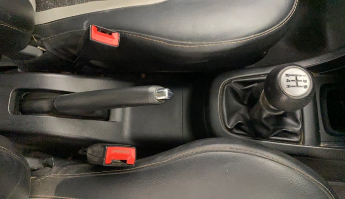 2012 Maruti Swift VXI, Petrol, Manual, 93,679 km, Gear Lever