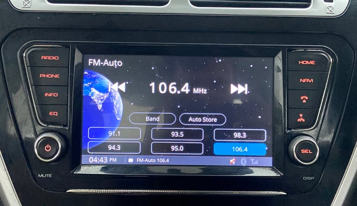 2018 Mahindra TUV300 T10, Diesel, Manual, 36,250 km, Infotainment System