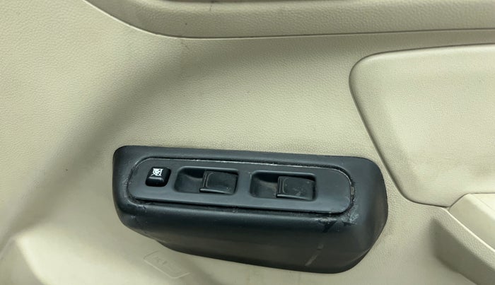 2018 Maruti Dzire LXI, Petrol, Manual, 65,881 km, Driver Side Door Panels Control