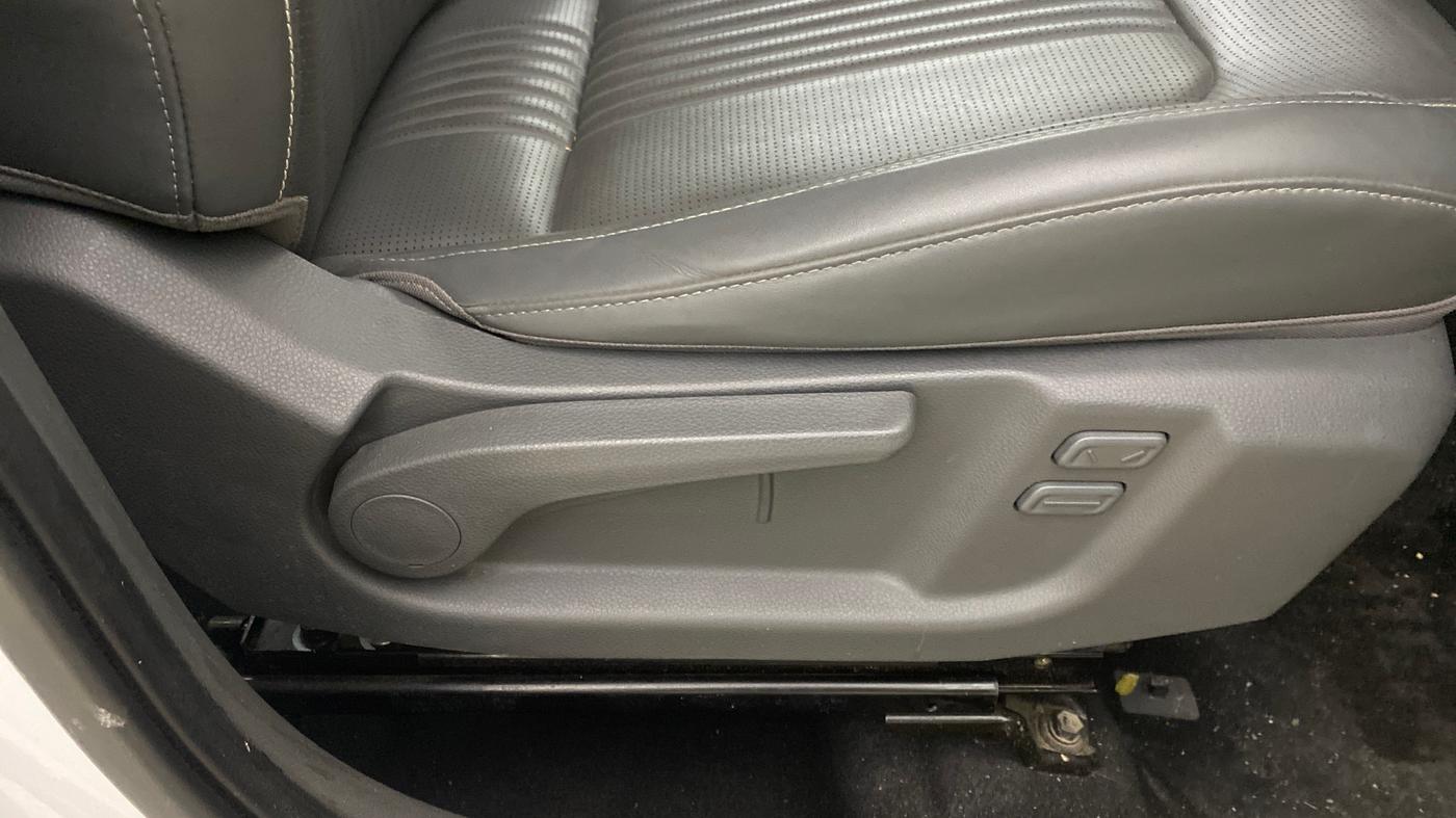 2025 KIA SYROS HTX Plus (O) 1.0 Turbo 7DCT, Petrol, Automatic, 4,323 km, Driver Side Adjustment Panel