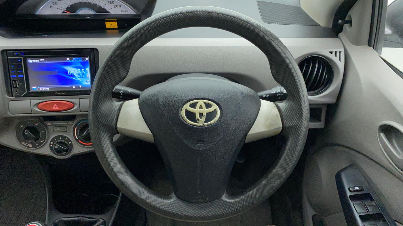 2011 Toyota Etios G SP, Petrol, Manual, 34,490 km, Steering Wheel Close Up
